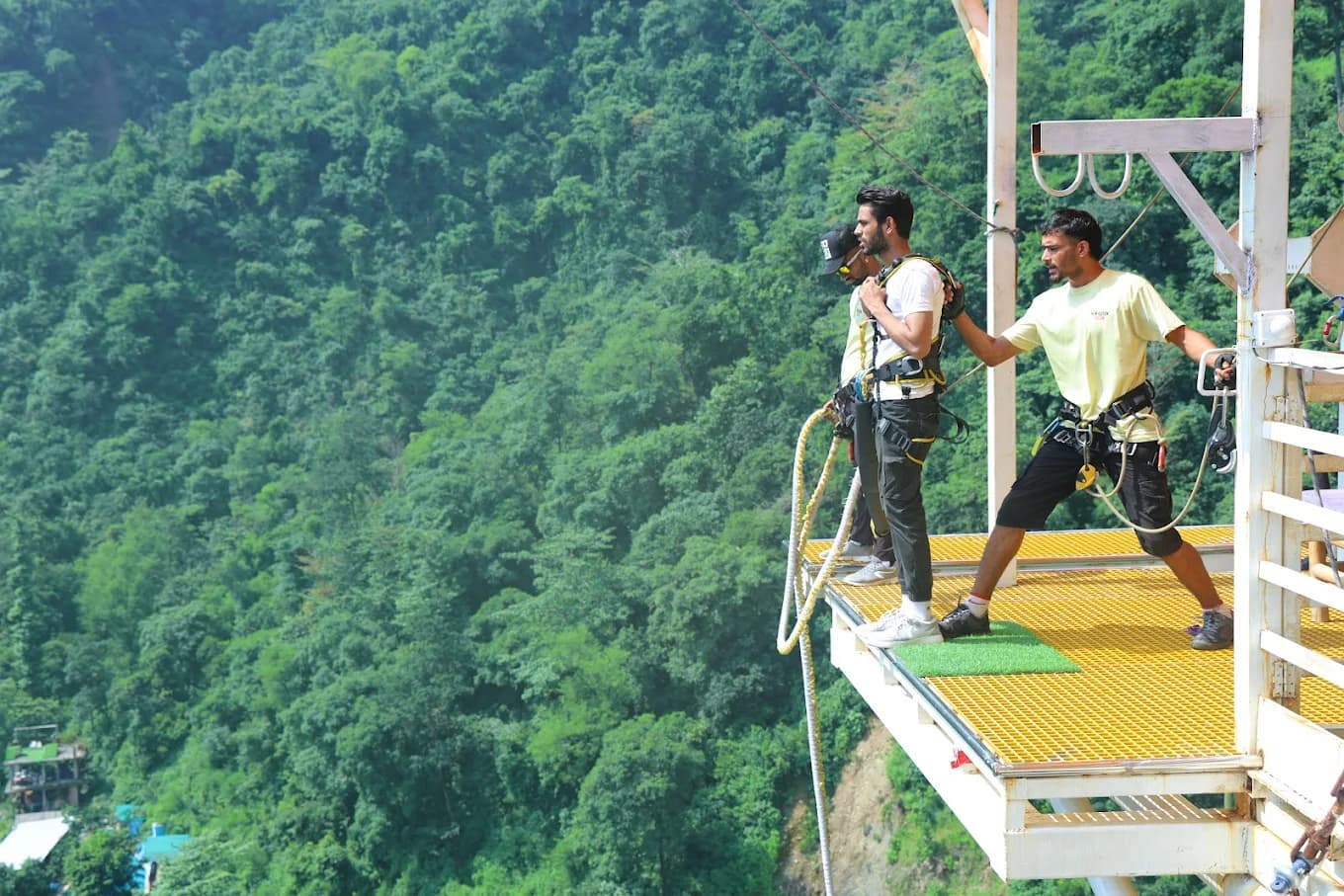 111 Meter Free Style Bungee Jumping by Himalayan Bungy